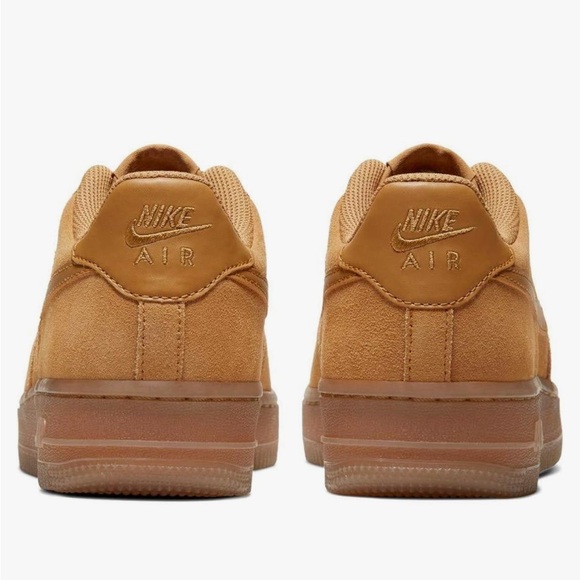 NIKE Airforce 1 LV8 (GS) - Picture 3 of 7